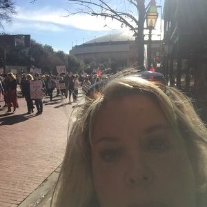 Meet your Posher, Dagmar